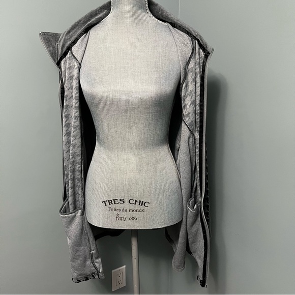 CATHERINES houndstooth full zip sweater size 3X 26 / 28 W long sleeve cozy - Picture 6 of 12